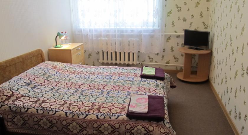 Viesu Maja Ezerkalns Otel Krāslava Oda fotoğraf