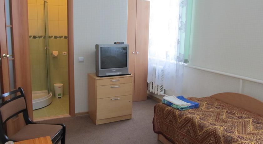 Viesu Maja Ezerkalns Otel Krāslava Oda fotoğraf