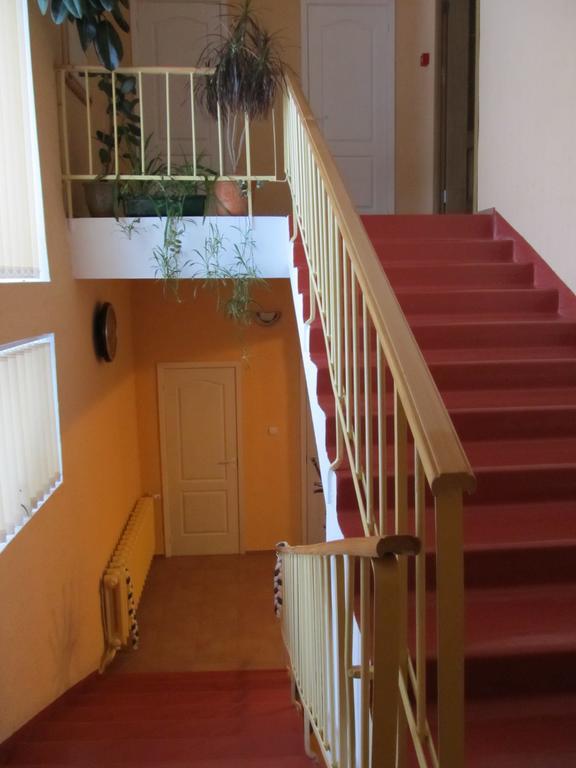 Viesu Maja Ezerkalns Otel Krāslava Dış mekan fotoğraf