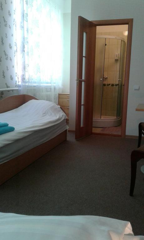 Viesu Maja Ezerkalns Otel Krāslava Dış mekan fotoğraf
