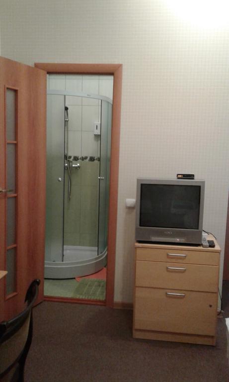 Viesu Maja Ezerkalns Otel Krāslava Dış mekan fotoğraf