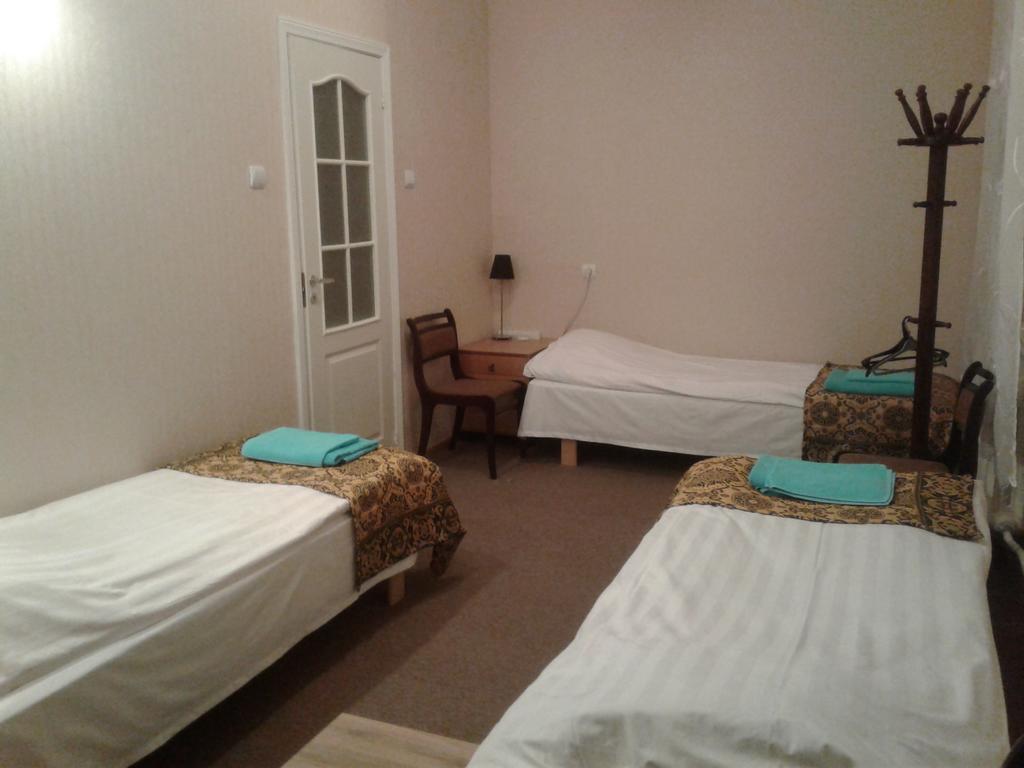 Viesu Maja Ezerkalns Otel Krāslava Dış mekan fotoğraf